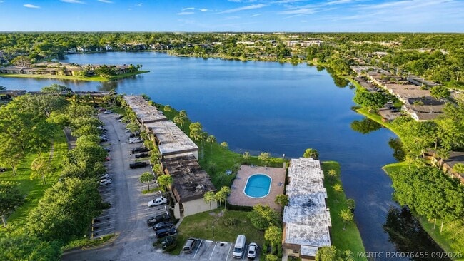 Photo - 416 Lakeside Dr
