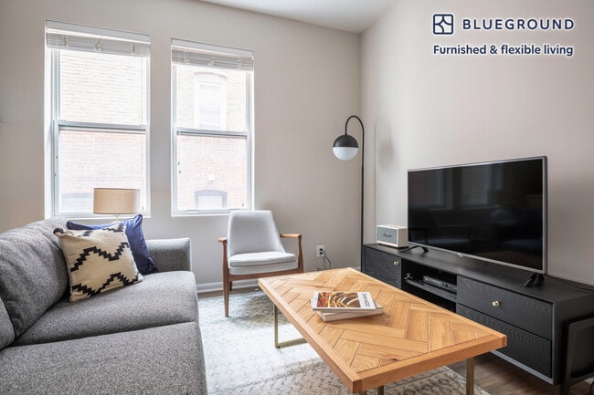 Photo - 1826 Vernon St NW Unidad FL2-ID188