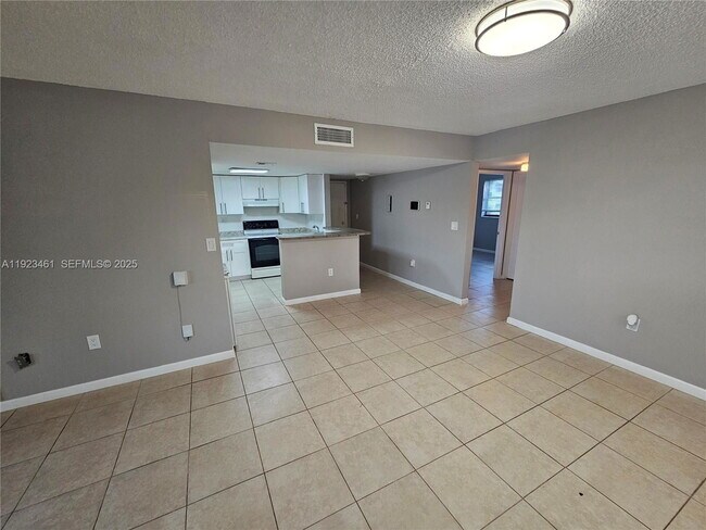 Photo - Nob Hill Lane, Sunrise, FL 33351 - 3 BR 2 BA condo