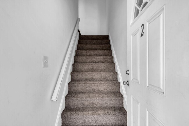 Photo - Maple Court Apartments