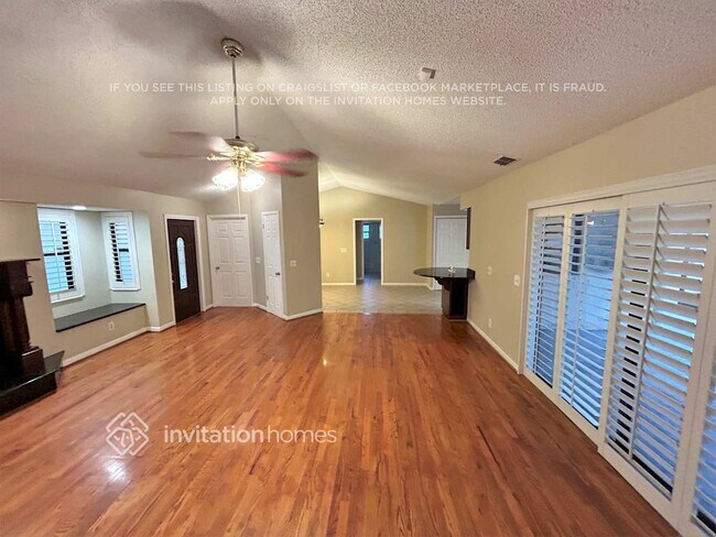 Photo - 940 Timbergreen Dr
