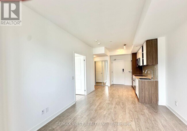 Photo - 543 Richmond St W Unit 808