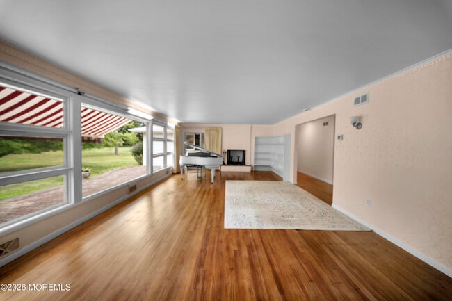 Photo - 170 Bingham Ave