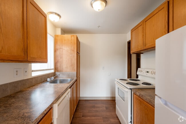 1BD, 1BA - 440-838SF - Park Hill