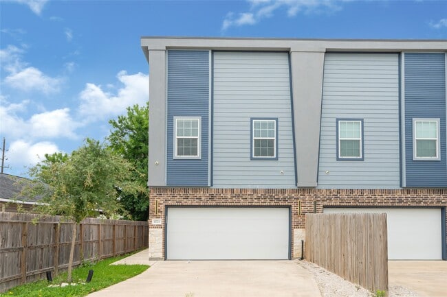 Building Photo - 10021 Alfred Ln