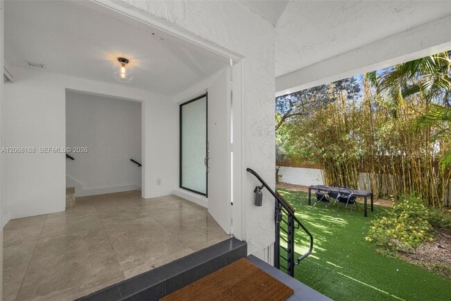 Photo - 225 E Enid Dr