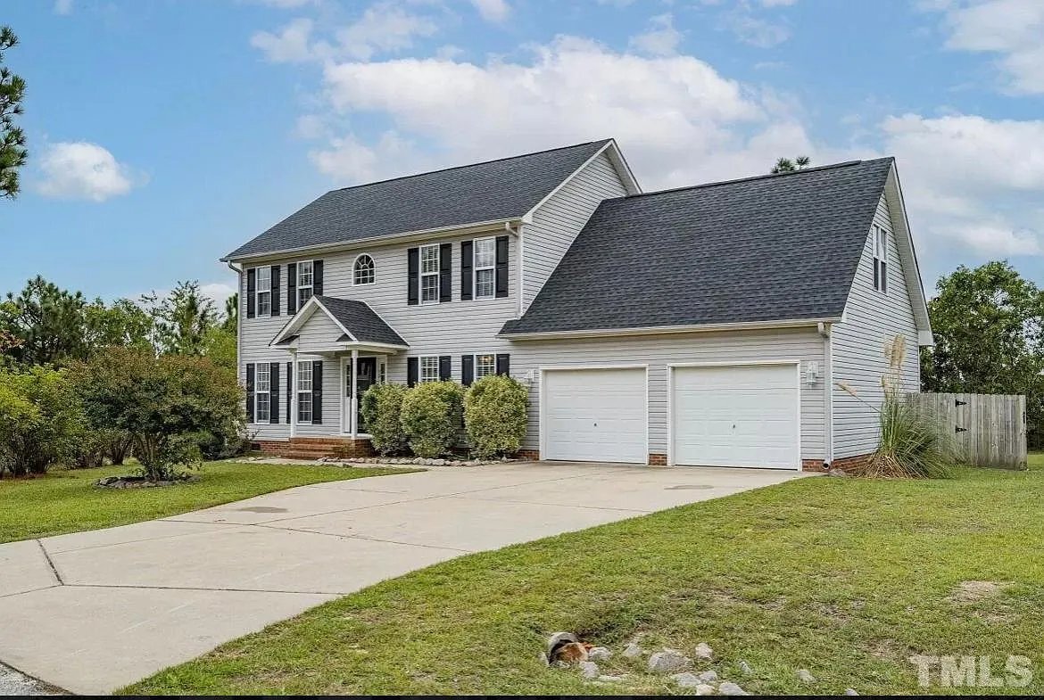 Photo - 110 Dover Ct E