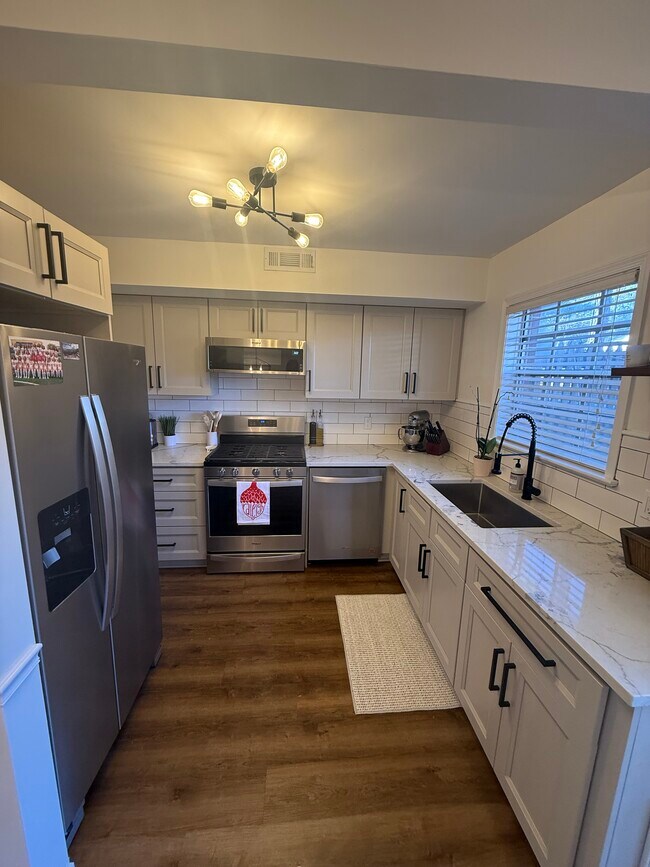 Photo - 3751 Jamestown Cir