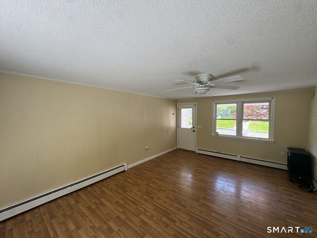 Photo - 44 St James Ave