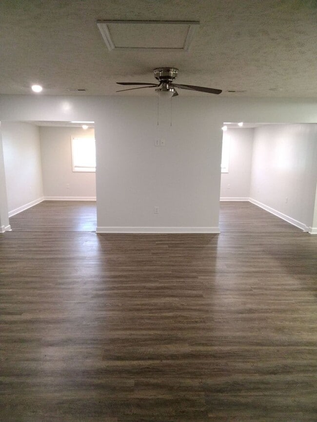 Photo - 618 Hiawatha Rd Unit B