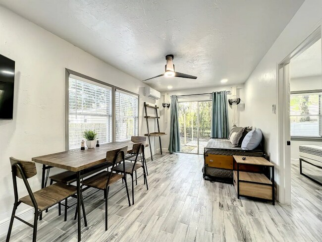 Photo - 2008 Page Ave Unit 3