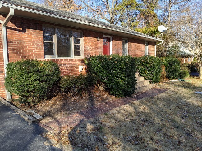 Photo - 6408 Greenleaf St House