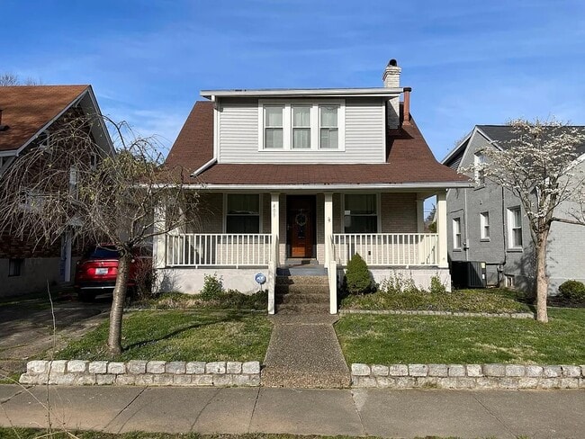 Building Photo - 409 Iola Rd