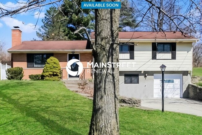 Building Photo - 3 Bedroom Pet-Friendly Home in Cincinnati,...