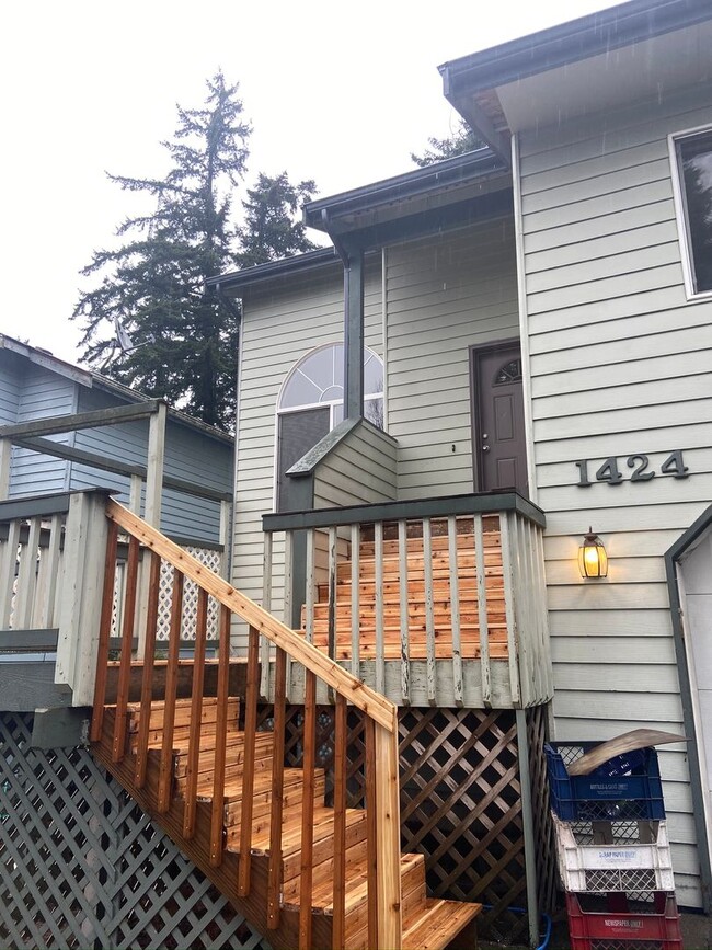 Photo - Spacious Four Bedroom Home with Bonus Room...
