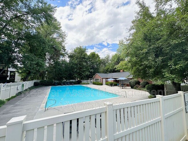 Photo - 5500 Springtree Ln Unidad G