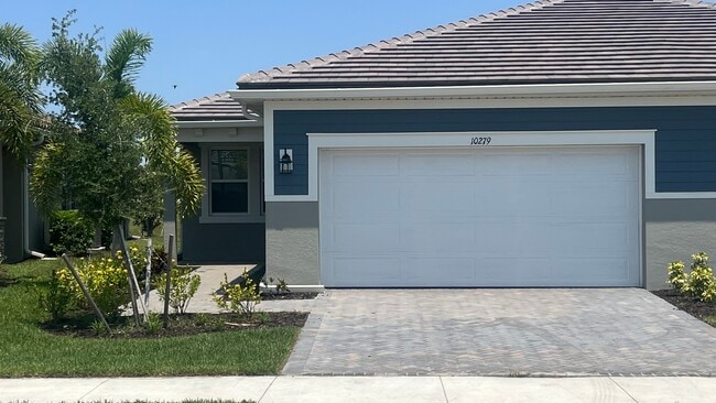 CASA PRINCIPAL - 10279 Bonavie Cove Dr Casa