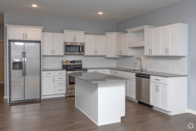 1BR, 2BA, Den - 1,303SF