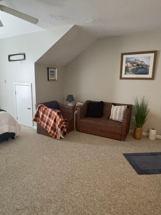 Photo - 19 Rose Briar Pl