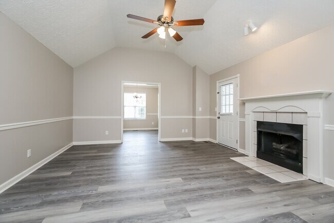 Photo - 2431 English Hill Dr