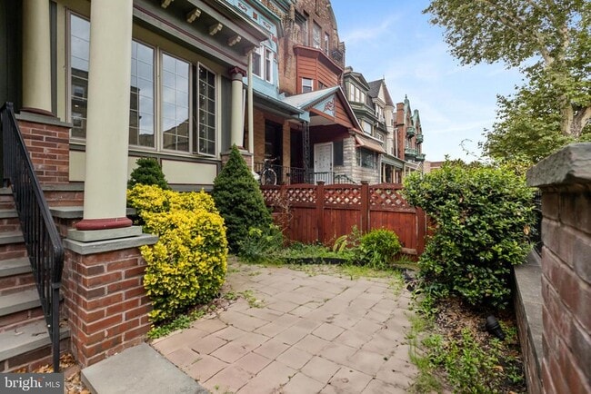 Photo - 4441 Spruce St