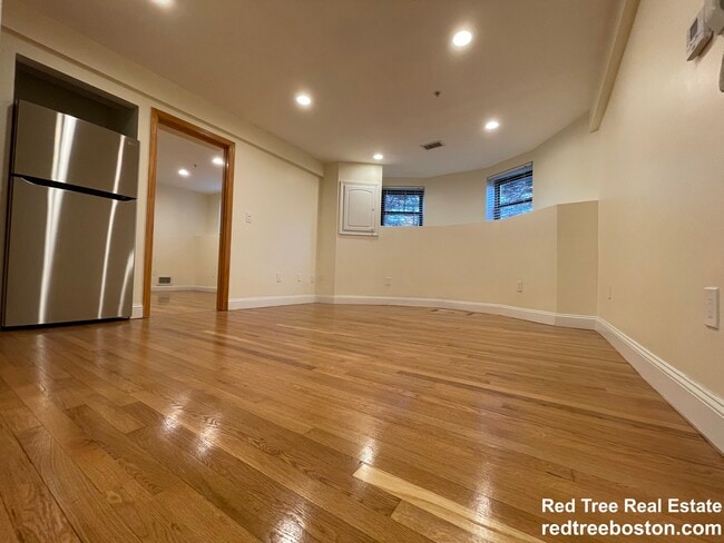 Photo - 1803 Beacon St Unit 1