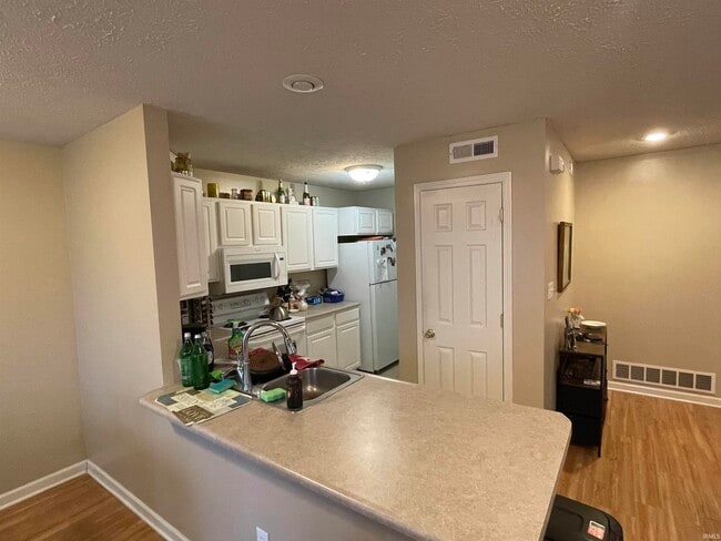 Photo - 2636 E Olson Dr