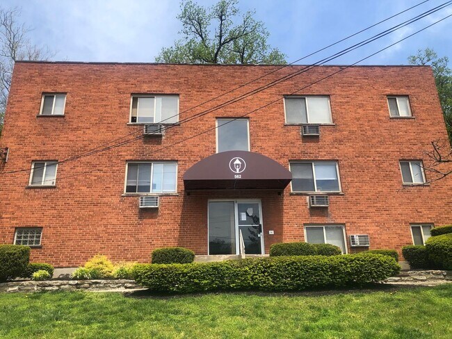 Photo - 562 Lowell Ave Unidad 562-04