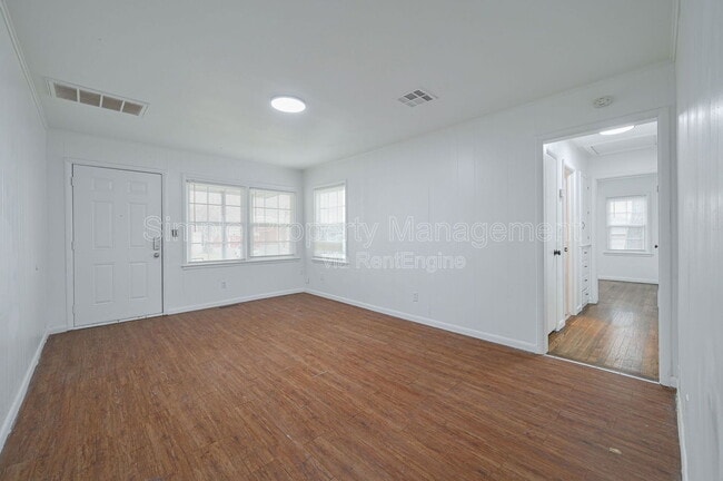 Photo - 3704 SW 40th Pl