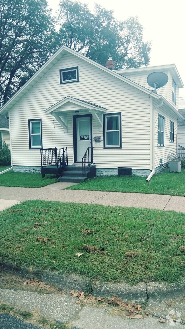 Building Photo - 2110 Mississippi St Rental