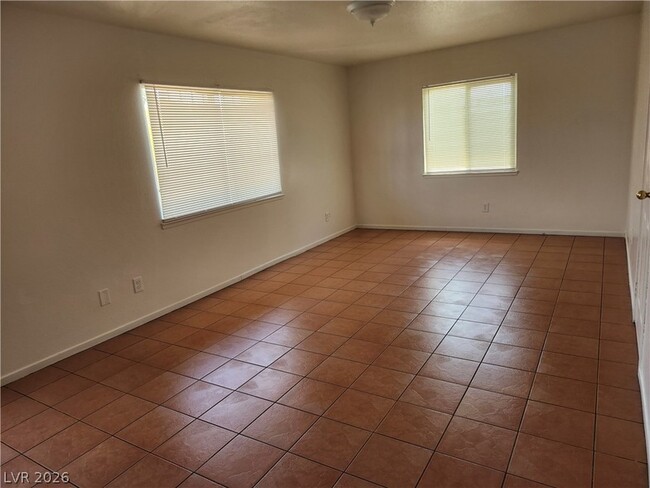 Photo - 3437 E Cheyenne Ave Unit D