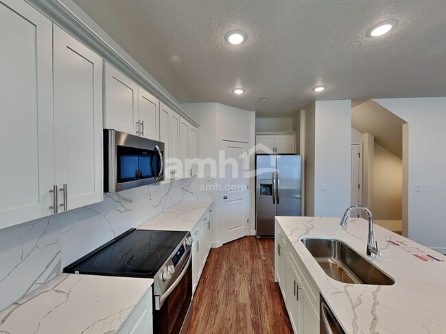 Photo - 8966 Royal Ln