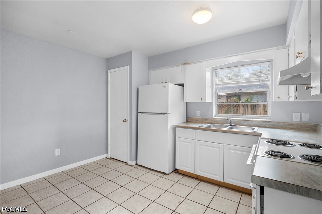 Photo - 5449 Tenth Ave