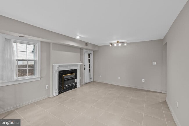 Photo - 810 Queen St Unidad 1