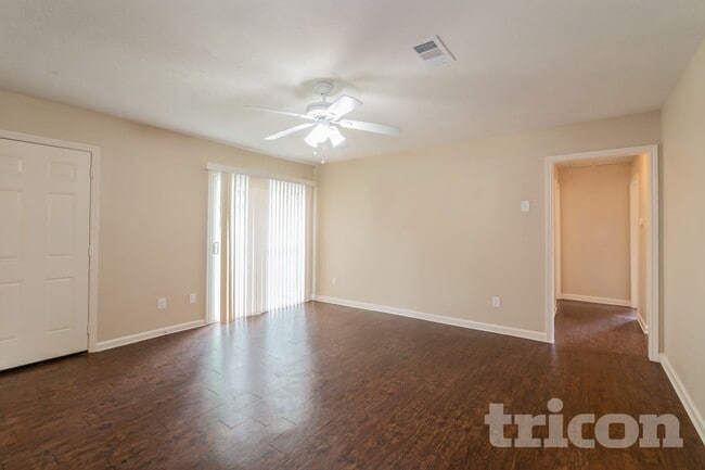 Photo - 5234 Jorns St