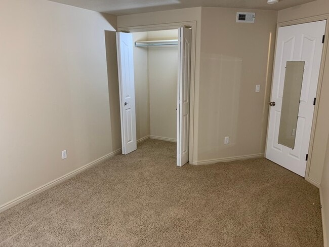 Photo - 2476 860 W Unit 1