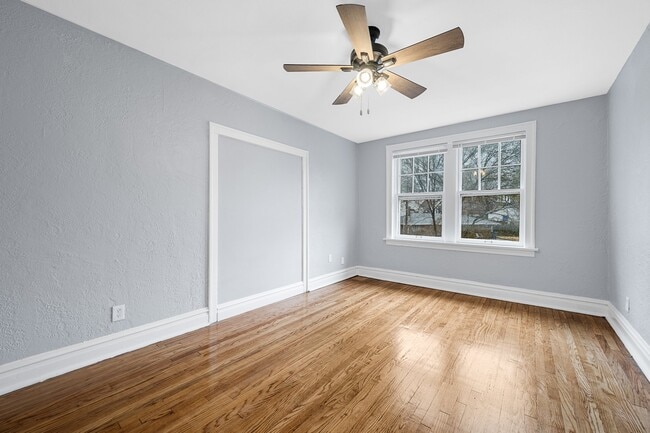 Photo - Hawthorne Place Apartments