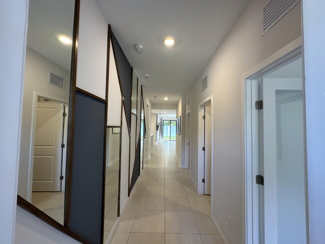 Photo - 7078 Rockwood Rd