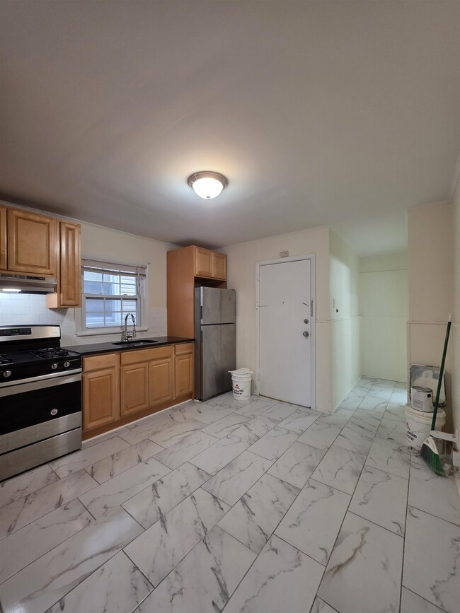 Photo - 282 Neptune Ave Unit 2