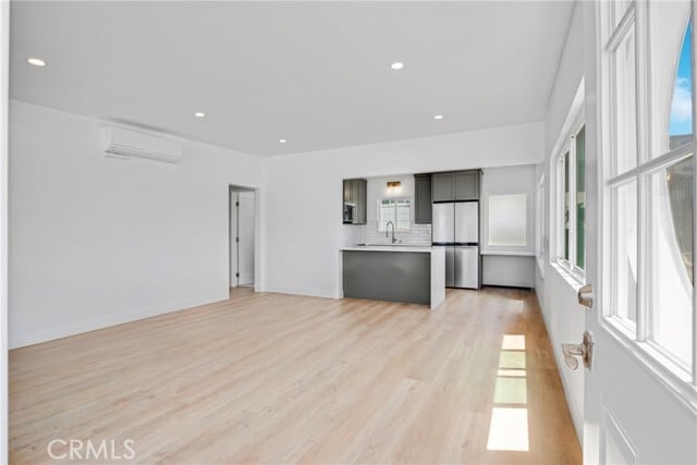Photo - 3600 The Strand Unit C