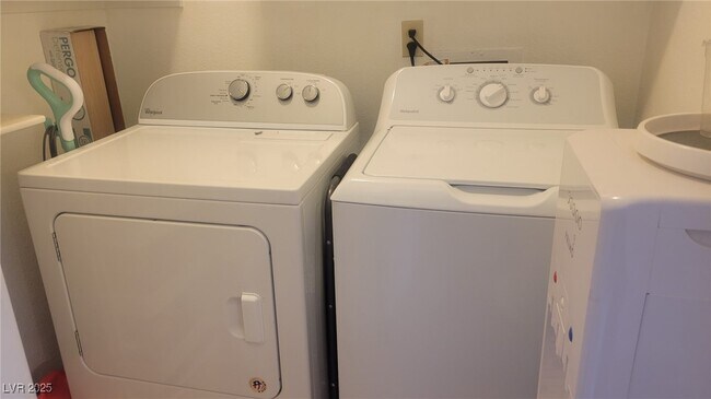 Photo - 2140 Willowbury Dr