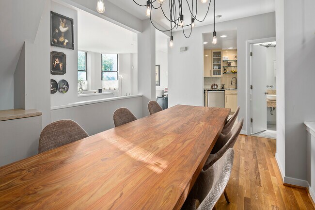 Photo - 3 Washington Cir NW Unit 103