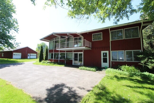 Building Photo - 6363 Muskrat Bay Rd Rental
