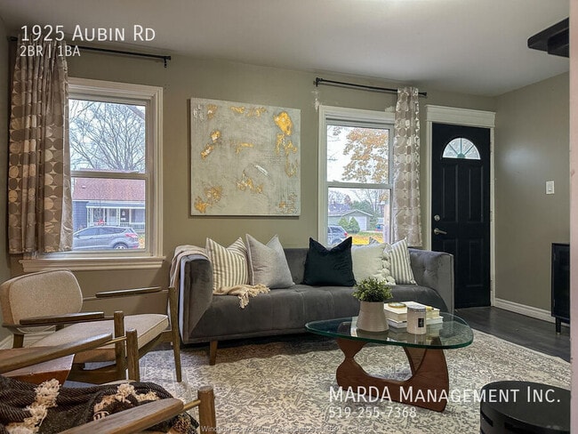 Photo - CHARMING 2 BED/1 BATH BUNGALOW - EAST SIDE + UTILITIES $500 OFF RENT!