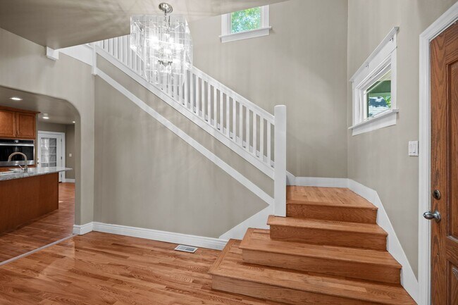 Photo - Beautiful Audubon 5 Bedroom Home! - Available now!