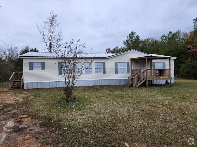 Building Photo - 3 Bedroom Home -ALL UTILITIES INCLUDED! Unit 739 CR 452