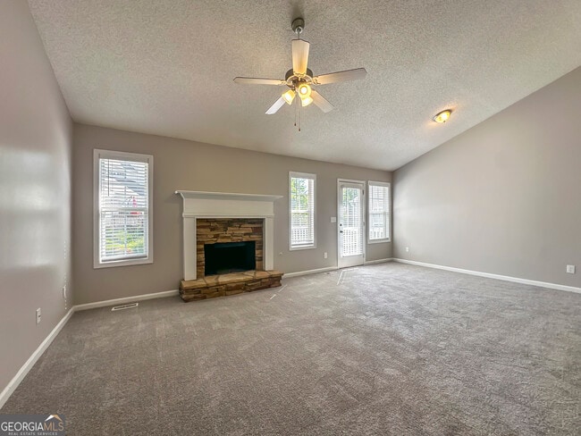 Photo - 90 Greystone Cir