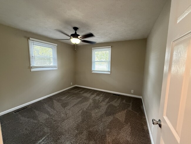 Photo - 9073 Almaville Rd