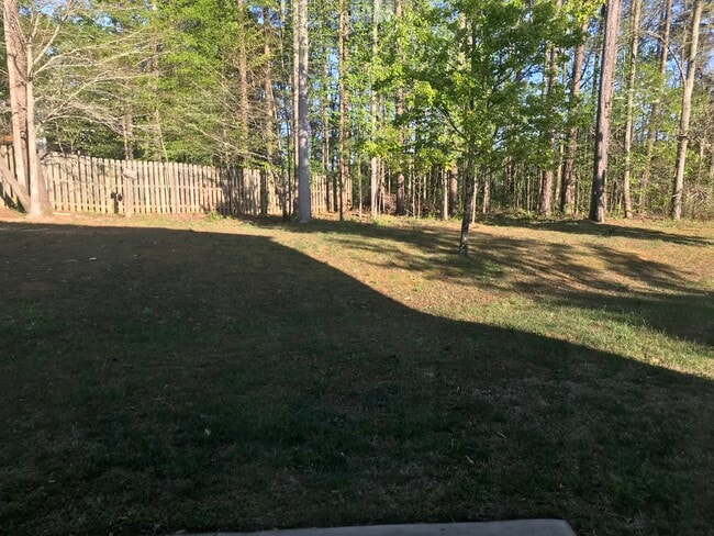 PATIO TRASERO - 2808 Cougar Hill Ct