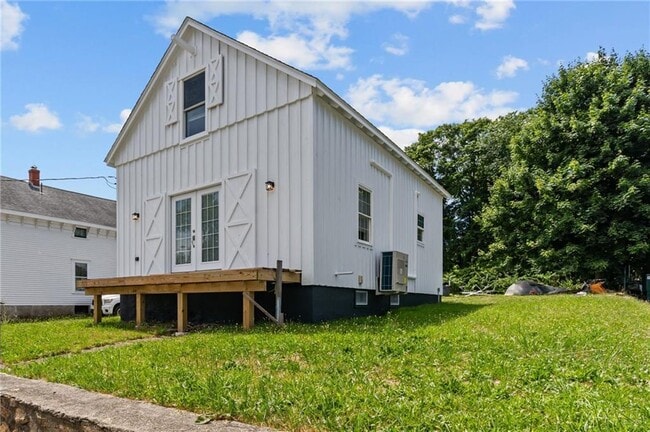 Photo - 2958 E Main Rd